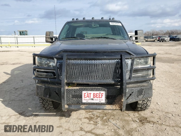 2005 GMC Sierra 2500HD SLT z VIN 1GTHK23205F964169, wystawiony jako Copart lot #42234625 z przebiegiem 304 832 mil mil oraz Szkoda całkowita • Salvage title. Historia ofert i sprzedaży dostępna na DreamBid. Obrazek 5.