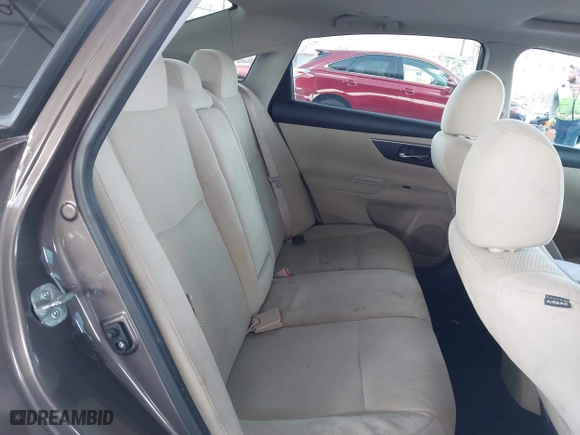 2015 Nissan Altima 2.5 SV with VIN 1N4AL3AP1FC169188, listed as a IAAI auction lot 41274644 with 82,222 mi miles. Bid and sale history available at carsss.com. Image 8.