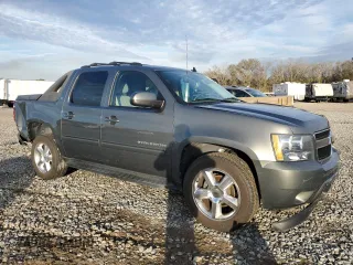 2011 Chevrolet Avalanche LT with VIN 3GNMCFE07BG314867, listed as a Copart auction lot 88278765 with 58,092 mi miles and Salvage title. Bid and sale history available at DreamBid. Image 4.
