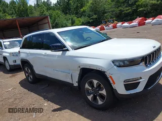 2024 Jeep Grand Cherokee with VIN 1C4RJYB67RC120412, listed as a IAAI auction lot 42732404 with 25,819 mi miles and . Bid and sale history available at DreamBid. Image 6.