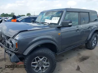 2021 Ford Bronco с VIN 1FMEE5DP3MLB06714, выставлен на аукционе IAAI как лот 42158775 с пробегом 40 947 миль миль и . История ставок и продаж доступна на DreamBid. Изображение 16.