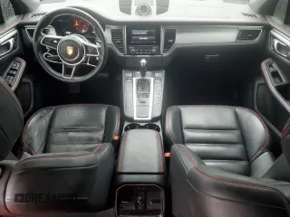 2018 Porsche Macan GTS with VIN WP1AG2A52JLB62927, listed as a Copart auction lot 44853025 with 89,208 mi miles and Clean Title. Bid and sale history available at DreamBid. Image 8.