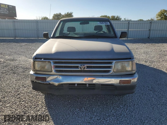 1993 Toyota T100 DX with VIN JT4VD10A9P0013784, listed as a Copart auction lot 76407064 with 307,925 mi miles and Clean Title. Bid and sale history available at DreamBid. Image 5.