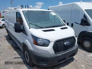 2024 Ford Transit Cargo с VIN 1FTBR1Y89RKA77093, выставлен на аукционе IAAI как лот 42556386 с пробегом 3 290 миль миль и . История ставок и продаж доступна на DreamBid. Изображение 1.