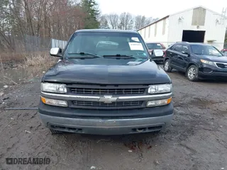 2000 Chevrolet Silverado 1500 LS with VIN 2GCEK19T5Y1292800, listed as a IAAI auction lot 42005453 with 100,332 mi miles. Bid and sale history available at carsss.com. Image 6.