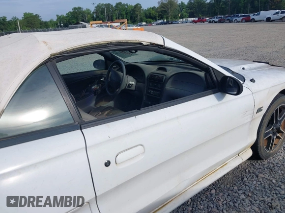 1994 Ford Mustang z VIN 1FALP45T2RF189589, wystawiony jako IAAI lot #42497220 z przebiegiem 98 565 mil mil oraz . Historia ofert i sprzedaży dostępna na DreamBid. Obrazek 12.