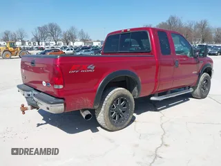 2003 Ford Super Duty F-250 XL with VIN 1FTNX21P13ED26955, listed as a IAAI auction lot 41787057 with 216,130 mi miles. Bid and sale history available at carsss.com. Image 4.