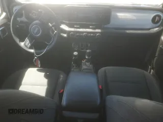 2024 Jeep Wrangler Sport S z VIN 1C4PJXDN2RW273882, wystawiony jako Copart lot #63977305 z przebiegiem 31 610 mil mil oraz Czysty tytuł • Clean title. Historia ofert i sprzedaży dostępna na DreamBid. Obrazek 8.