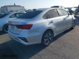 2019 Kia Forte LXS with VIN 3KPF24AD7KE109692, listed as a IAAI auction lot 41989697 with 1 mi miles. Bid and sale history available at carsss.com. Image 4.