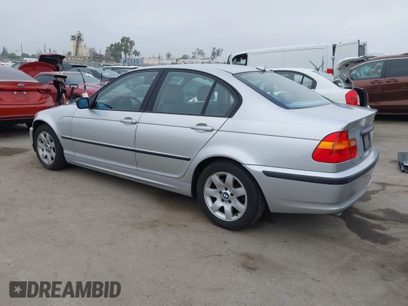 2004 BMW 3 Series 325i with VIN WBAAZ33464KP85402, listed as a IAAI auction lot 42643413 with 48,706 mi miles and . Bid and sale history available at DreamBid. Image 3.