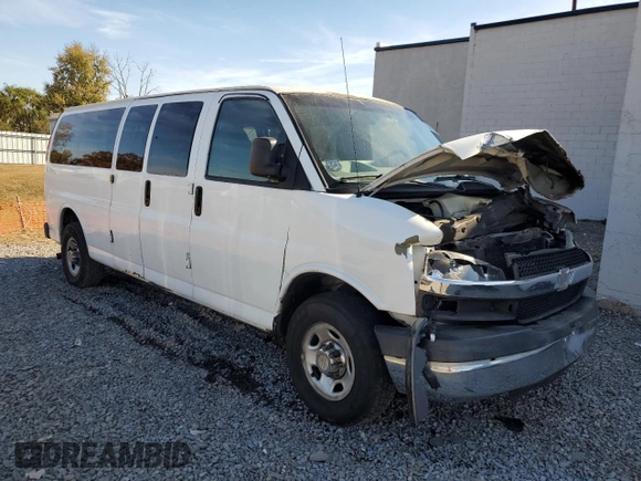 2007 Chevrolet Express Passenger с VIN 1GAHG39UX71253989, выставлен на аукционе Copart как лот 78352934 с пробегом 161 989 миль миль и Списание • Salvage title. История ставок и продаж доступна на DreamBid. Изображение 4.
