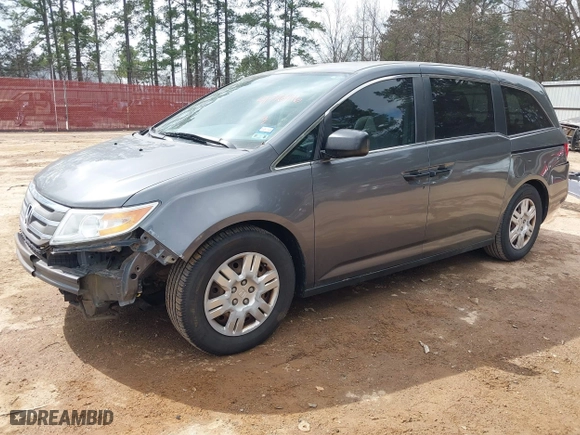 2013 Honda Odyssey LX with VIN 5FNRL5H23DB050884, listed as a IAAI auction lot 41776446 with 176,620 mi miles. Bid and sale history available at carsss.com. Image 2.