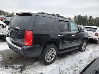 2008 GMC Yukon SLT w/4SB with VIN 1GKFK13028R120139, listed as a Copart auction lot 84847694 with 273,431 mi miles and Salvage Title. Bid and sale history available at carsss.com. Image 3.