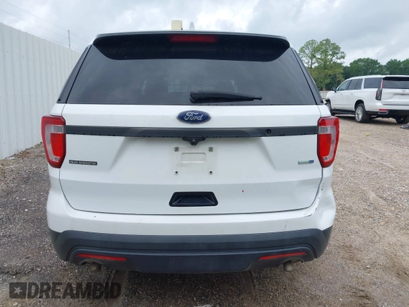 2016 Ford Police Interceptor Utility z VIN 1FM5K8AR7GGA08217, wystawiony jako IAAI lot #42180179 z przebiegiem 122 649 mil mil oraz . Historia ofert i sprzedaży dostępna na DreamBid. Obrazek 16.
