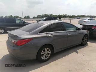 2012 Hyundai Sonata GLS PZEV with VIN 5NPEB4AC0CH377340, listed as a IAAI auction lot 36545311 with Not Provided miles. Bid and sale history available at carsss.com. Image 4.