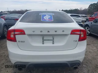 2017 Volvo S60 Dynamic with VIN YV126MFL2H2421907, listed as a IAAI auction lot 41737301 with 87,239 mi miles. Bid and sale history available at carsss.com. Image 17.