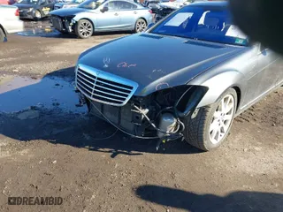 2007 Mercedes-Benz S-Class 5.5L V8 with VIN WDDNG86X97A103867, listed as a IAAI auction lot 41730309 with 164,401 mi miles. Bid and sale history available at carsss.com. Image 18.