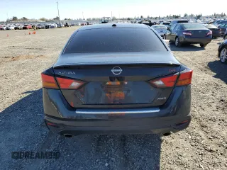 2023 Nissan Altima 2.5 SR with VIN 1N4BL4CW3PN308600, listed as a Copart auction lot 48153375 with 18,584 mi miles and Salvage Title. Bid and sale history available at carsss.com. Image 6.