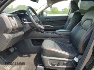 2024 Nissan Pathfinder Platinum z VIN 5N1DR3DK8RC212561, wystawiony jako Copart lot #54729585 z przebiegiem 46 647 mil mil oraz Tytuł czysty. Historia ofert i sprzedaży dostępna na DreamBid. Obrazek 7.