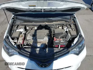2018 Toyota RAV4 XLE z VIN 2T3WFREV3JW483398, wystawiony jako IAAI lot #41740776 z przebiegiem 70 640 mil mil oraz . Historia ofert i sprzedaży dostępna na DreamBid. Obrazek 10.