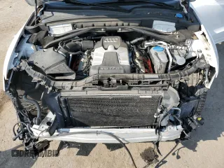 2015 Audi SQ5 Premium Plus with VIN WA1CGAFP6FA100619, listed as a Copart auction lot 68613894 with 100,620 mi miles and Salvage Title. Bid and sale history available at carsss.com. Image 12.