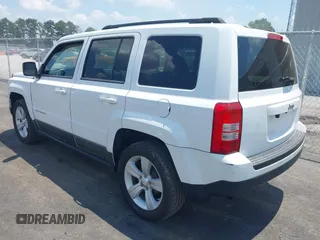 2014 Jeep Patriot Sport z VIN 1C4NJPBA3ED869659, wystawiony jako IAAI lot #42590584 z przebiegiem 60 194 mil mil oraz . Historia ofert i sprzedaży dostępna na DreamBid. Obrazek 3.
