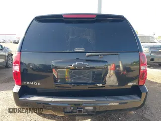 2011 Chevrolet Tahoe LT z VIN 1GNSCBE01BR160656, wystawiony jako IAAI lot #41822149 z przebiegiem 248 195 mil mil oraz . Historia ofert i sprzedaży dostępna na DreamBid. Obrazek 15.