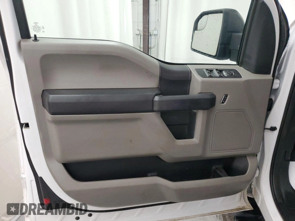 2019 Ford F-150 XL z VIN 1FTEX1EP6KKD76965, wystawiony jako IAAI lot #42631391 z przebiegiem 143 283 mil mil oraz . Historia ofert i sprzedaży dostępna na DreamBid. Obrazek 11.