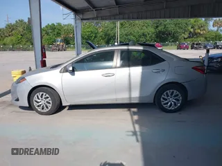 2018 Toyota Corolla L z VIN 5YFBURHE2JP827894, wystawiony jako IAAI lot #42295741 z przebiegiem 44 171 mil mil oraz . Historia ofert i sprzedaży dostępna na DreamBid. Obrazek 14.