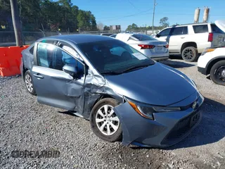 2022 Toyota Corolla LE with VIN 5YFEPMAE9NP273308, listed as a IAAI auction lot 41640335 with 106,282 mi miles and . Bid and sale history available at carsss.com. Image 1.