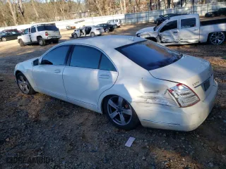 2010 Mercedes-Benz S-Class S 550 with VIN WDDNG7BB0AA340596, listed as a Copart auction lot 87000054 with 197,403 mi miles and Salvage Title. Bid and sale history available at carsss.com. Image 2.