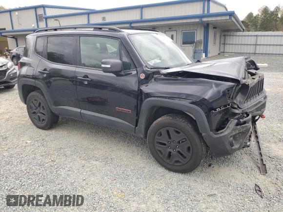 2018 Jeep Renegade Trailhawk with VIN ZACCJBCB3JPH19015, listed as a Copart auction lot 51107615 with 57,517 mi miles and Salvage title. Bid and sale history available at DreamBid. Image 4.