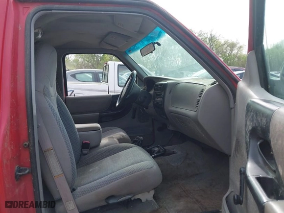 1998 Ford Ranger XL with VIN 1FTYR10C0WPA69117, listed as a IAAI auction lot 42004057 with 216,914 mi miles. Bid and sale history available at carsss.com. Image 5.