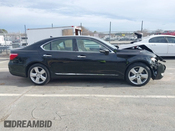 2011 Lexus LS 460 с VIN JTHBL5EF0B5103062, выставлен на аукционе IAAI как лот 41757593 с пробегом 86 629 миль миль и . История ставок и продаж доступна на DreamBid. Изображение 13.