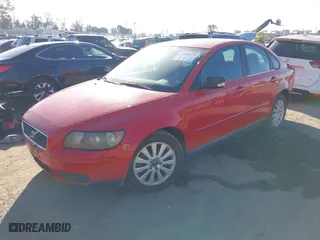 2004 Volvo S40 with VIN YV1MS382542020929, listed as a IAAI auction lot 41601849 with 87,446 mi miles. Bid and sale history available at carsss.com. Image 2.