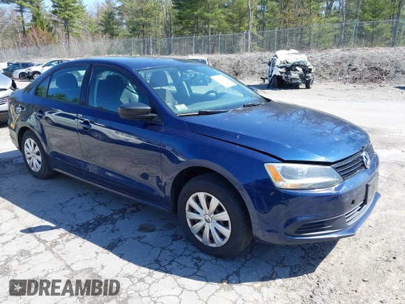 2014 Volkswagen Jetta S z VIN 3VW2K7AJ4EM256582, wystawiony jako IAAI lot #42115329 z przebiegiem 154 096 mil mil oraz . Historia ofert i sprzedaży dostępna na DreamBid. Obrazek 1.