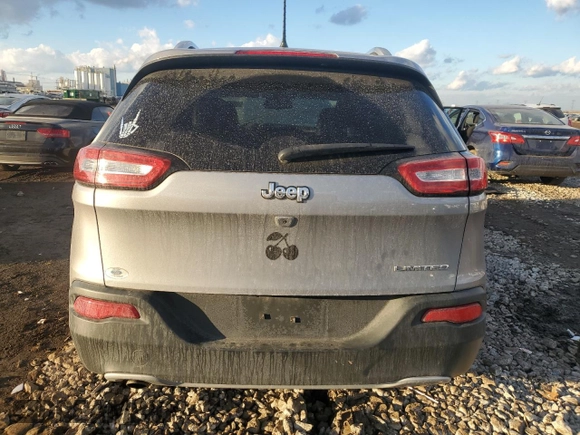 2017 Jeep Cherokee Limited with VIN 1C4PJLDBXHW522183, listed as a Copart auction lot 47146775 with 137,869 mi miles and Salvage Title. Bid and sale history available at carsss.com. Image 6.