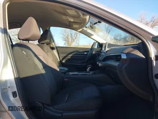 2019 Nissan Altima 2.5 S with VIN 1N4BL4BV4KC126840, listed as a IAAI auction lot 41254641 with 104,640 mi miles. Bid and sale history available at carsss.com. Image 5.