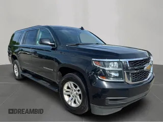 2020 Chevrolet Suburban LT z VIN 1GNSKHKC2LR104263, wystawiony jako Copart lot #59820235 z przebiegiem 224 365 mil mil oraz Czysty tytuł • Clean title. Historia ofert i sprzedaży dostępna na DreamBid. Obrazek 1.