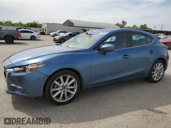 2017 Mazda 3 Grand Touring z VIN 3MZBN1M38HM147869, wystawiony jako Copart lot #53503235 z przebiegiem 99 074 mil mil oraz Szkoda całkowita • Salvage title. Historia ofert i sprzedaży dostępna na DreamBid. Obrazek 1.