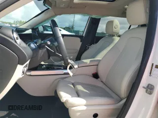 2023 Mercedes-Benz GLB 250 z VIN W1N4M4GBXPW319717, wystawiony jako Copart lot #51166105 z przebiegiem 20 803 mil mil oraz Szkoda całkowita • Salvage title. Historia ofert i sprzedaży dostępna na DreamBid. Obrazek 7.