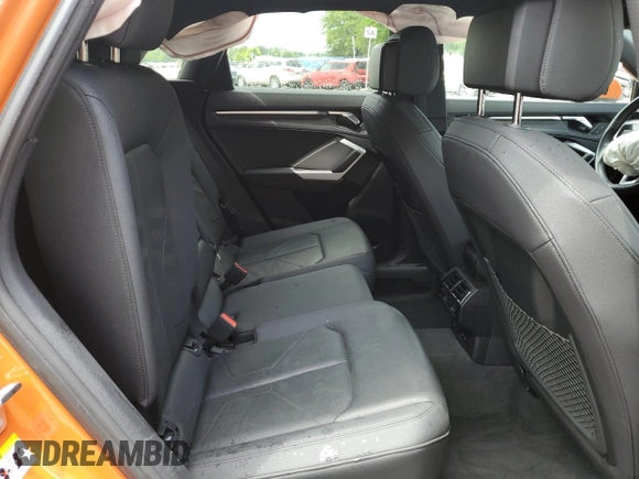 2023 Audi Q3 S line Premium z VIN WA1DECF37P1148165, wystawiony jako Copart lot #60192885 z przebiegiem 27 657 mil mil oraz Szkoda całkowita • Salvage title. Historia ofert i sprzedaży dostępna na DreamBid. Obrazek 11.