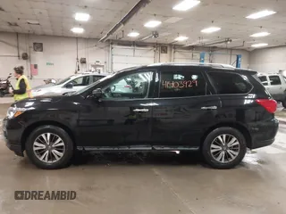 2017 Nissan Pathfinder SL with VIN 5N1DR2MM5HC636032, listed as a IAAI auction lot 41403929 with 160,232 mi miles. Bid and sale history available at carsss.com. Image 14.