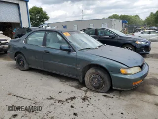 1996 Honda Accord DX with VIN 1HGCD5623TA023666, listed as a Copart auction lot 65288494 with 215,050 mi miles and Clean Title. Bid and sale history available at carsss.com. Image 4.