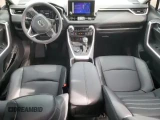 2023 Toyota RAV4 Hybrid XLE Premium z VIN 4T3B6RFV8PU129611, wystawiony jako Copart lot #52424075 z przebiegiem 30 595 mil mil oraz Szkoda całkowita • Salvage title. Historia ofert i sprzedaży dostępna na DreamBid. Obrazek 8.