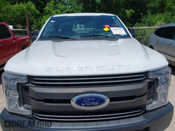 2019 Ford Super Duty F-250 SRW XL with VIN 1FTBF2A64KED15573, listed as a IAAI auction lot 42090750 with 44,742 mi miles. Bid and sale history available at carsss.com. Image 12.