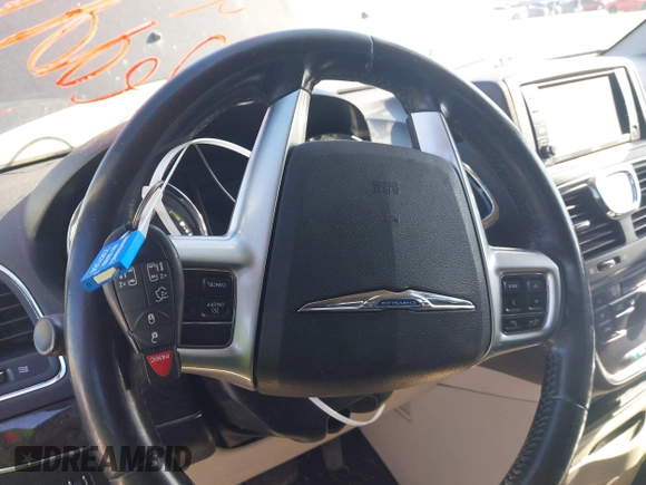 2012 Chrysler Town & Country Touring with VIN 2C4RC1BG1CR401016, listed as a IAAI auction lot 42086972 with 145,373 mi miles. Bid and sale history available at carsss.com. Image 11.