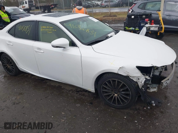 2014 Lexus IS 250 with VIN JTHCF1D25E5007208, listed as a IAAI auction lot 41036831 with 136,884 mi miles. Bid and sale history available at carsss.com. Image 1.