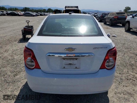 2016 Chevrolet Sonic LT z VIN 1G1JC5SH9G4134576, wystawiony jako Copart lot #58660555 z przebiegiem 127 067 mil mil oraz Czysty tytuł • Clean title. Historia ofert i sprzedaży dostępna na DreamBid. Obrazek 6.