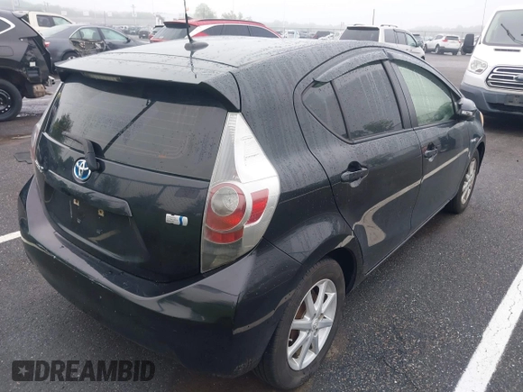 2013 Toyota Prius One z VIN JTDKDTB3XD1540798, wystawiony jako IAAI lot #42266860 z przebiegiem 208 567 mil mil oraz . Historia ofert i sprzedaży dostępna na DreamBid. Obrazek 4.